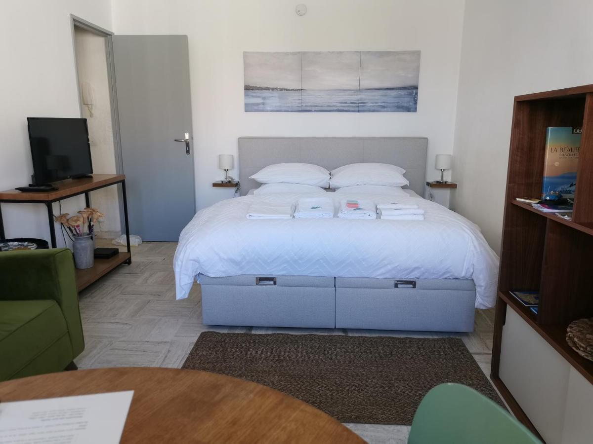 Studio Calme Et Tres Lumineux, Au Pied De Notre Dame De La Garde Marseille Eksteriør billede