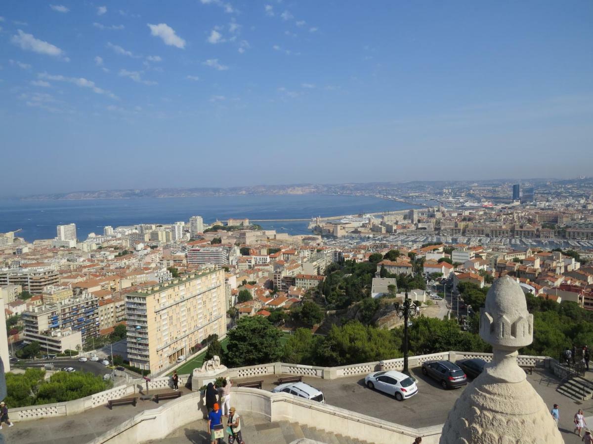 Studio Calme Et Tres Lumineux, Au Pied De Notre Dame De La Garde Marseille Eksteriør billede